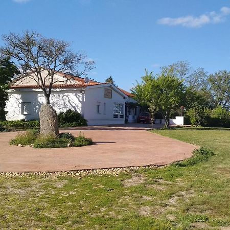 El Condado Casa Rural Fuentes de Onoro Luaran gambar