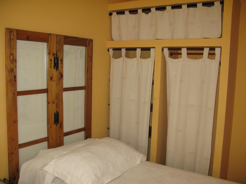 El Condado Casa Rural Fuentes de Onoro Bilik gambar