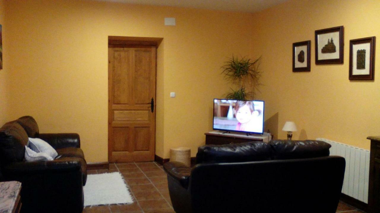 El Condado Casa Rural Fuentes de Onoro Luaran gambar